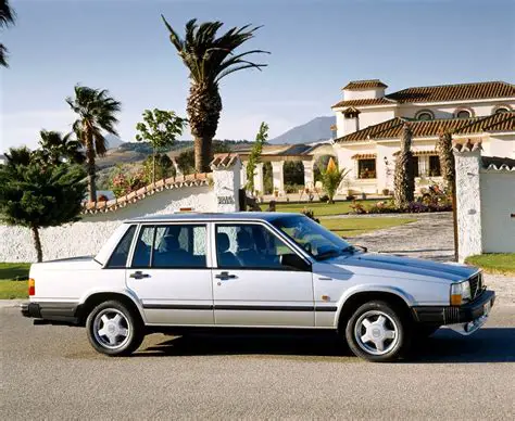 2002 Volvo 740 photo