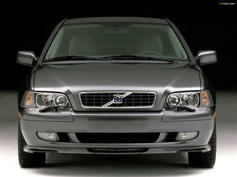 2002 Volvo S40 photo