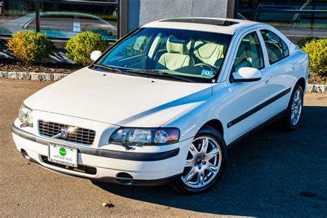 2002 Volvo S60 photo