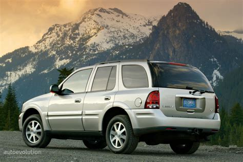 2003 Buick Rainier photo