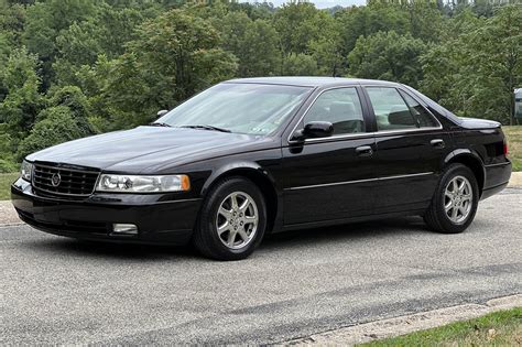 2003 Cadillac Seville photo