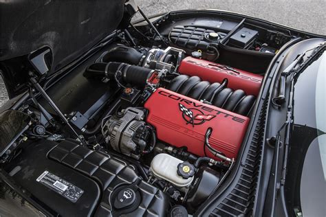 2003 Chevrolet Corvette engine