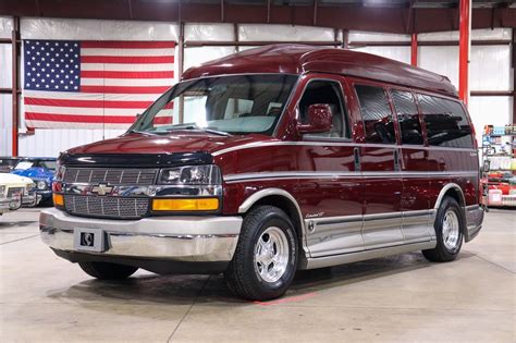 2003 Chevrolet Express photo