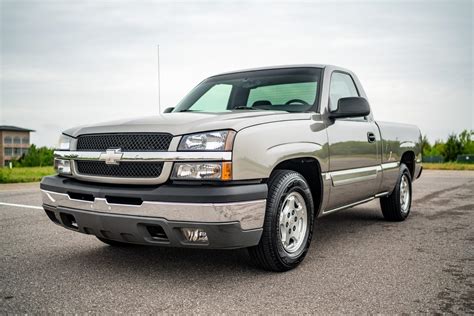 2003 Chevrolet Pickup engine