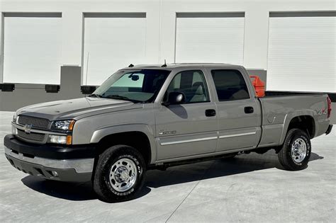 2003 Chevrolet Silverado 2500 hd engine