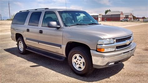 2003 Chevrolet Suburban 1500 photo