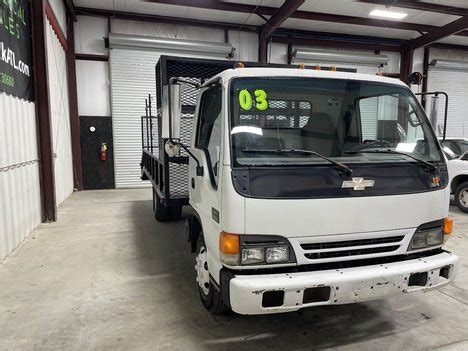 2003 Chevrolet W3500 photo