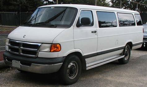 2003 Dodge Ram van engine