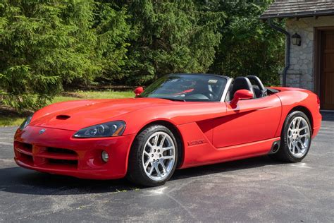 2003 Dodge Viper roadster