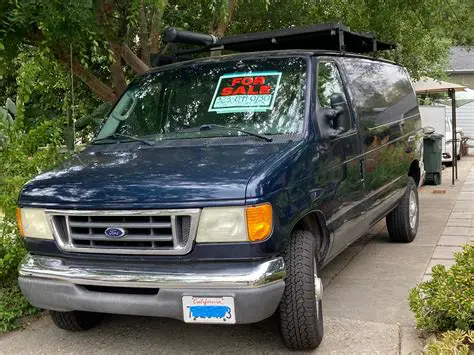 2003 Ford Econoline photo