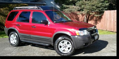 2003 Ford Escape photo