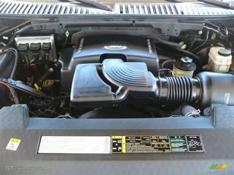 2003 Ford Expedition engine