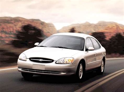 2003 Ford Taurus photo