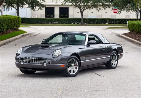 2003 Ford Thunderbird photo