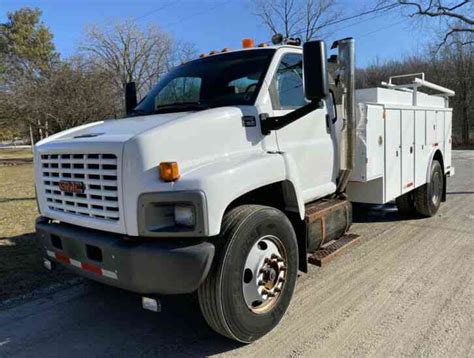 2003 Gmc C7500 engine