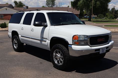 2003 Gmc Yukon xl 2500 photo