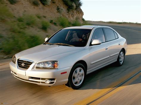 2003 Hyundai Elantra photo