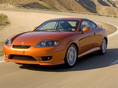 2003 Hyundai Tiburon photo