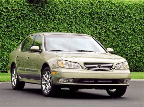 2003 Infiniti I30 photo