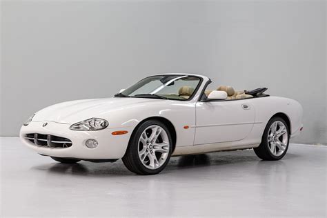 2003 Jaguar Xk8