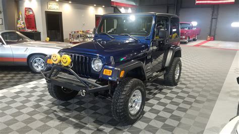 2003 Jeep Wrangler photo