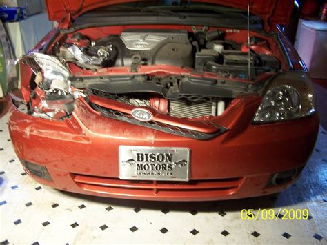 2003 Kia Rio cinco engine