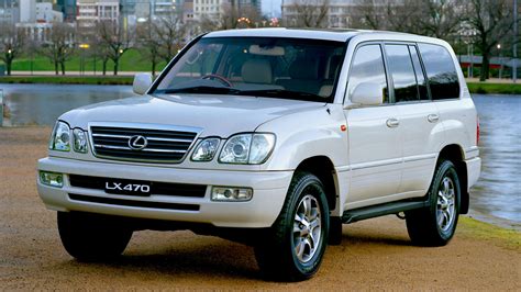 2003 Lexus Lx