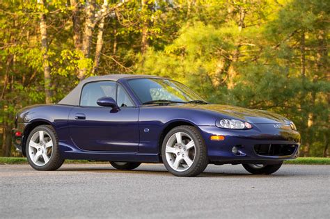 2003 Mazda Miata photo