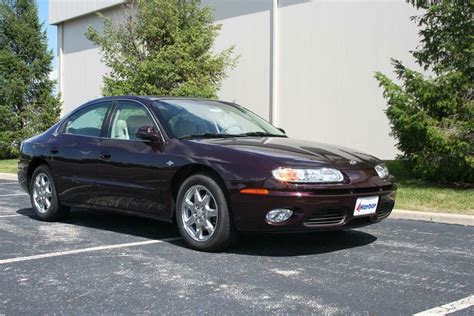 2003 Oldsmobile Aurora photo