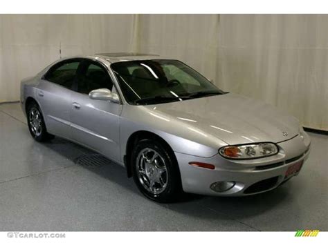 2003 Oldsmobile Aurora