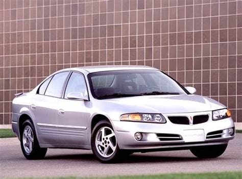 2003 Pontiac Bonneville photo