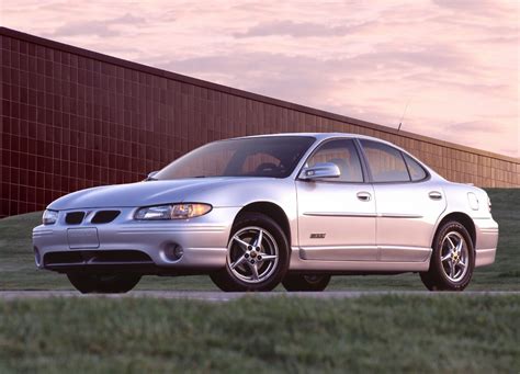 2003 Pontiac Grand prix photo