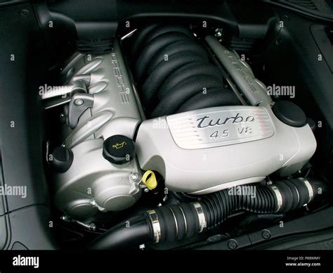 2003 Porsche Cayenne turbo engine