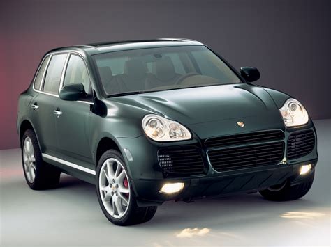 2003 Porsche Cayenne turbo photo