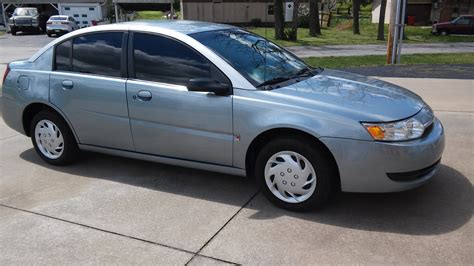 2003 Saturn Ion