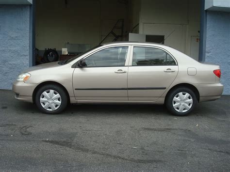 2003 Toyota Corolla photo