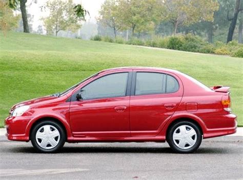 2003 Toyota Echo photo