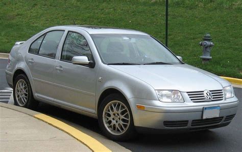 2003 Volkswagen Jetta photo