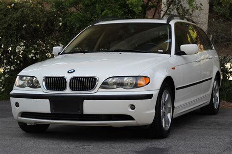 2004 Bmw 325xit photo