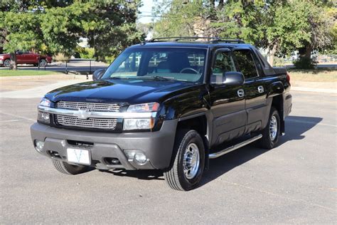 2004 Chevrolet Avalanche 2500 photo