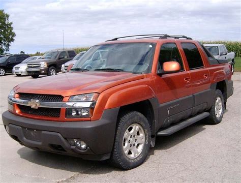 2004 Chevrolet Avalanche photo