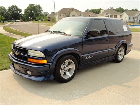 2004 Chevrolet Blazer photo