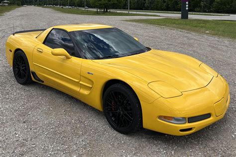 2004 Chevrolet Corvette