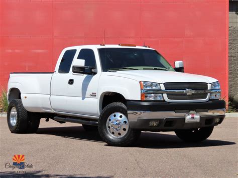 2004 Chevrolet Silverado 3500 engine