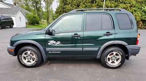 2004 Chevrolet Tracker photo