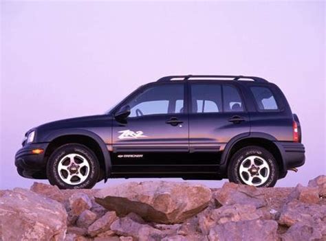 2004 Chevrolet Tracker photo