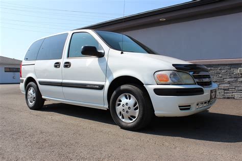 2004 Chevrolet Venture photo