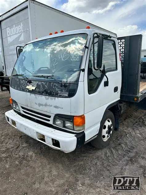 2004 Chevrolet W4500 photo