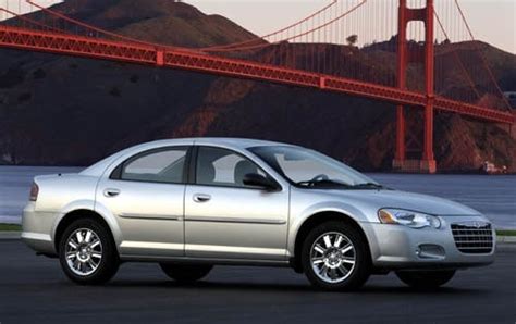 2004 Chrysler Sebring sedan photo