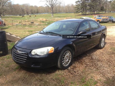 2004 Chrysler Sebring sedan